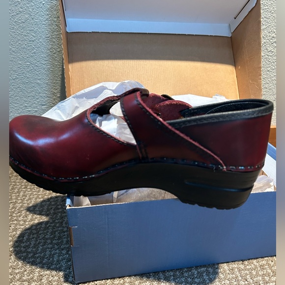 Dansko Tia Cordovan Cabrio 39 Leather Clog Mary Jane style US size 8.5. Vintage. - Picture 8 of 9